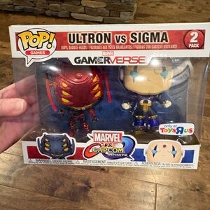 Pop Games Marvel Gamerverse Red and Blue Figures